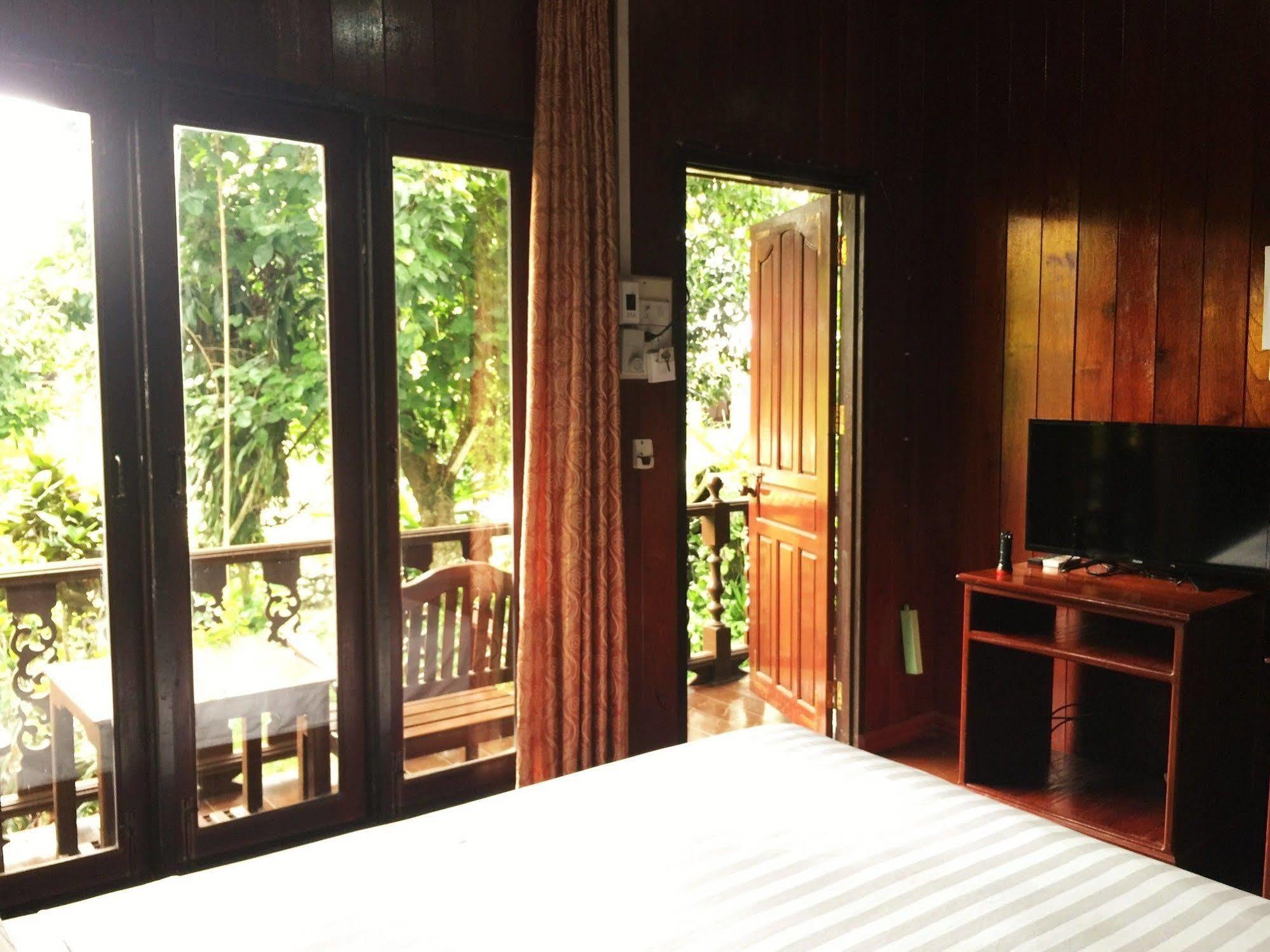 Vangvieng Boutique Hotel Vang Vieng Dış mekan fotoğraf